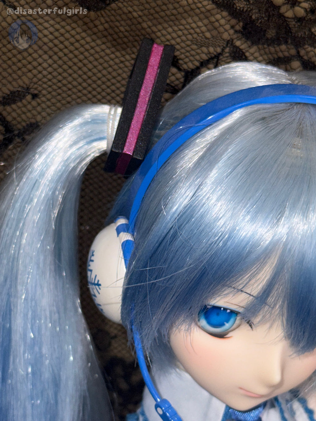 1/3 scale Hatsune Miku Hair Clips & Headset for Dollfie Dream, Smart Doll, BJD, etc.