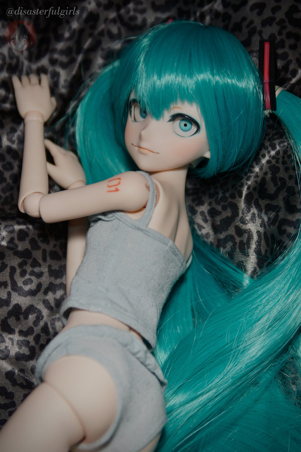 Creepy Miku Full Set Doll (Dollfie Dream Pretty DDH-09 Semi-White)