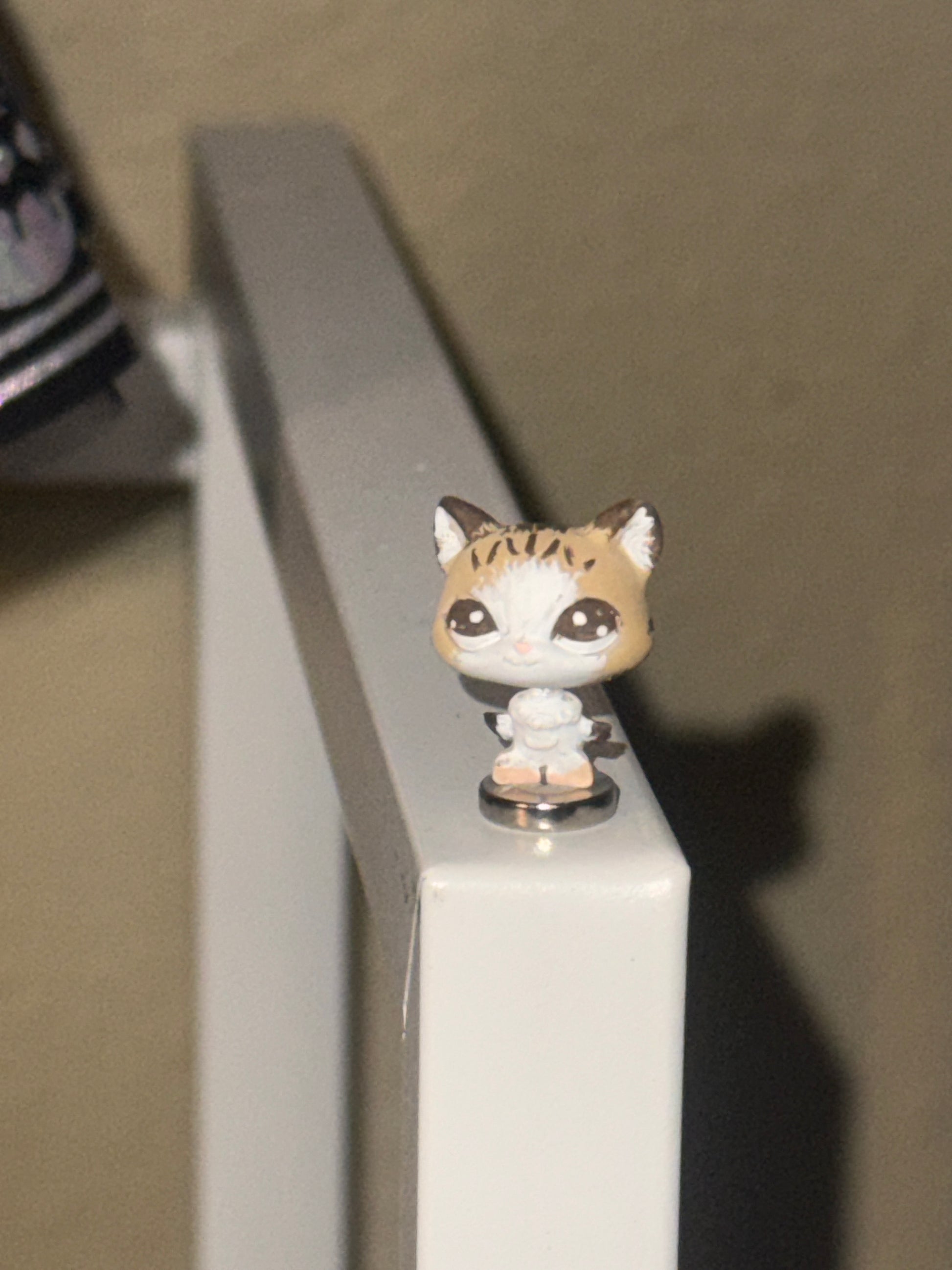 Micro Meowl LPS
