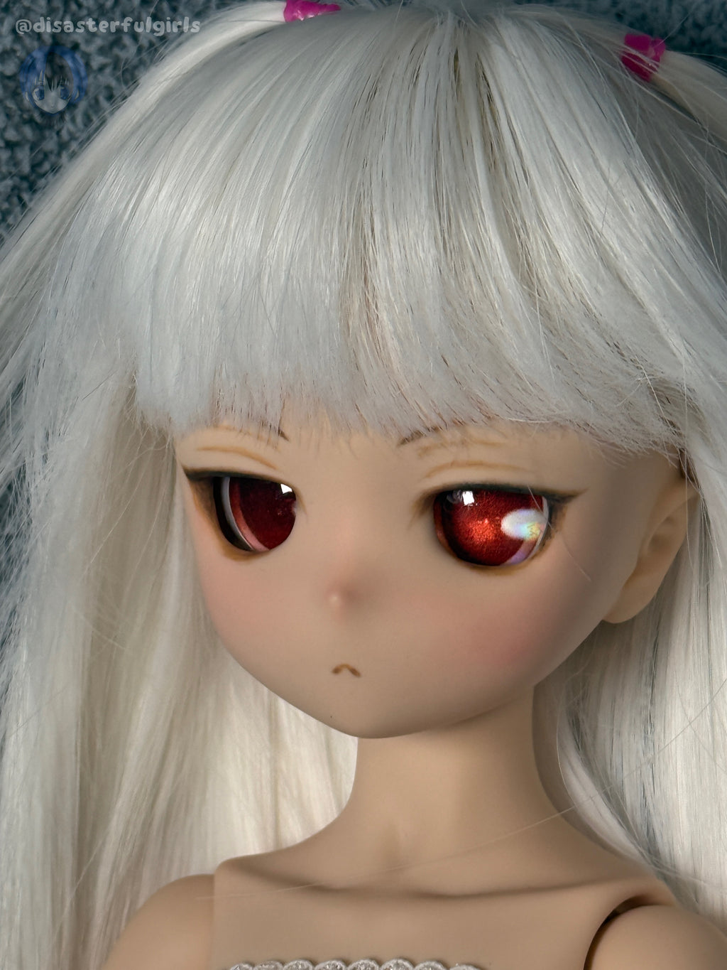 OOAK Mini Dollfie Dream DDH-29 Flesh 1/3 MJD (Red/Pink eyes)