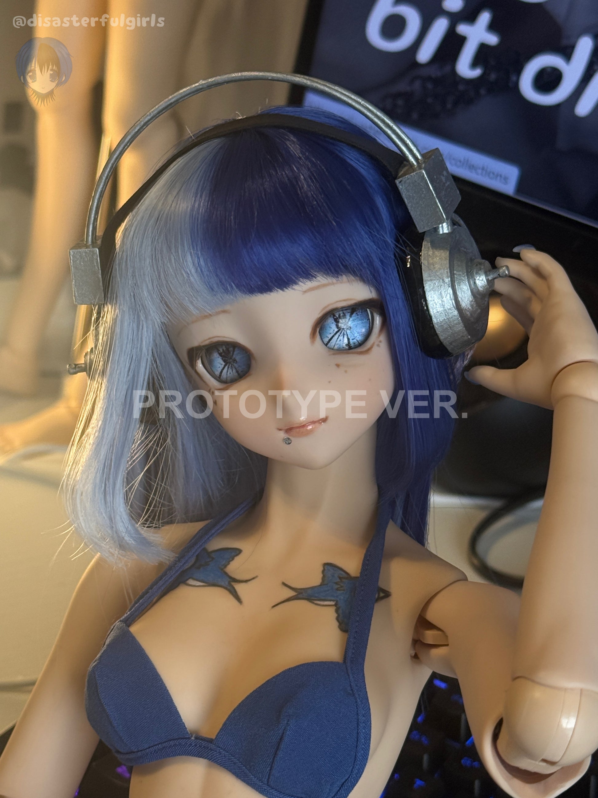 1/3 scale Super Sonico headphones for Dollfie Dream, Smart Doll, BJD, etc.