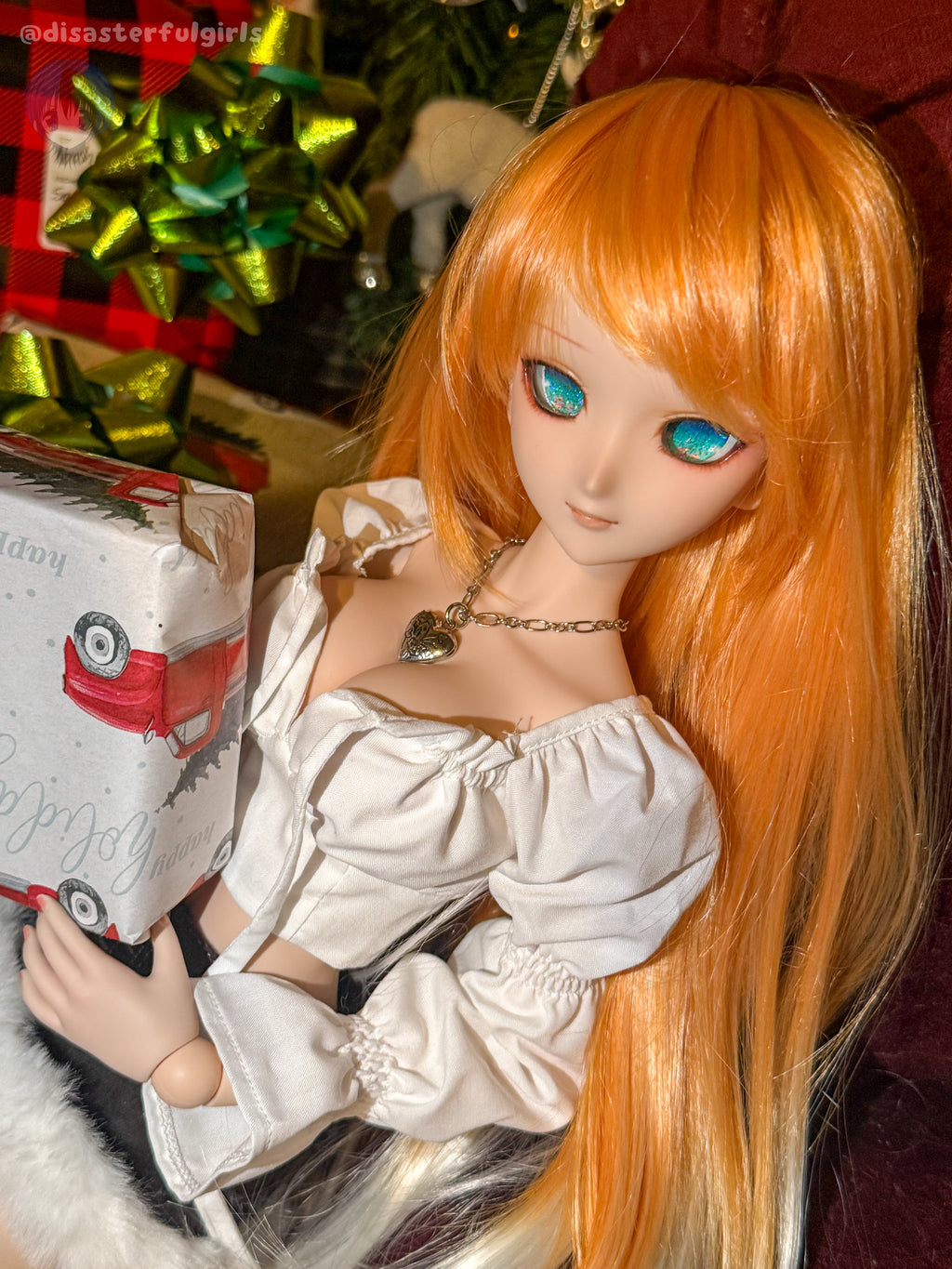 OOAK Dollfie Dream DDH-07 Flesh Head 1/3 MJD (Teal glitter eyes)