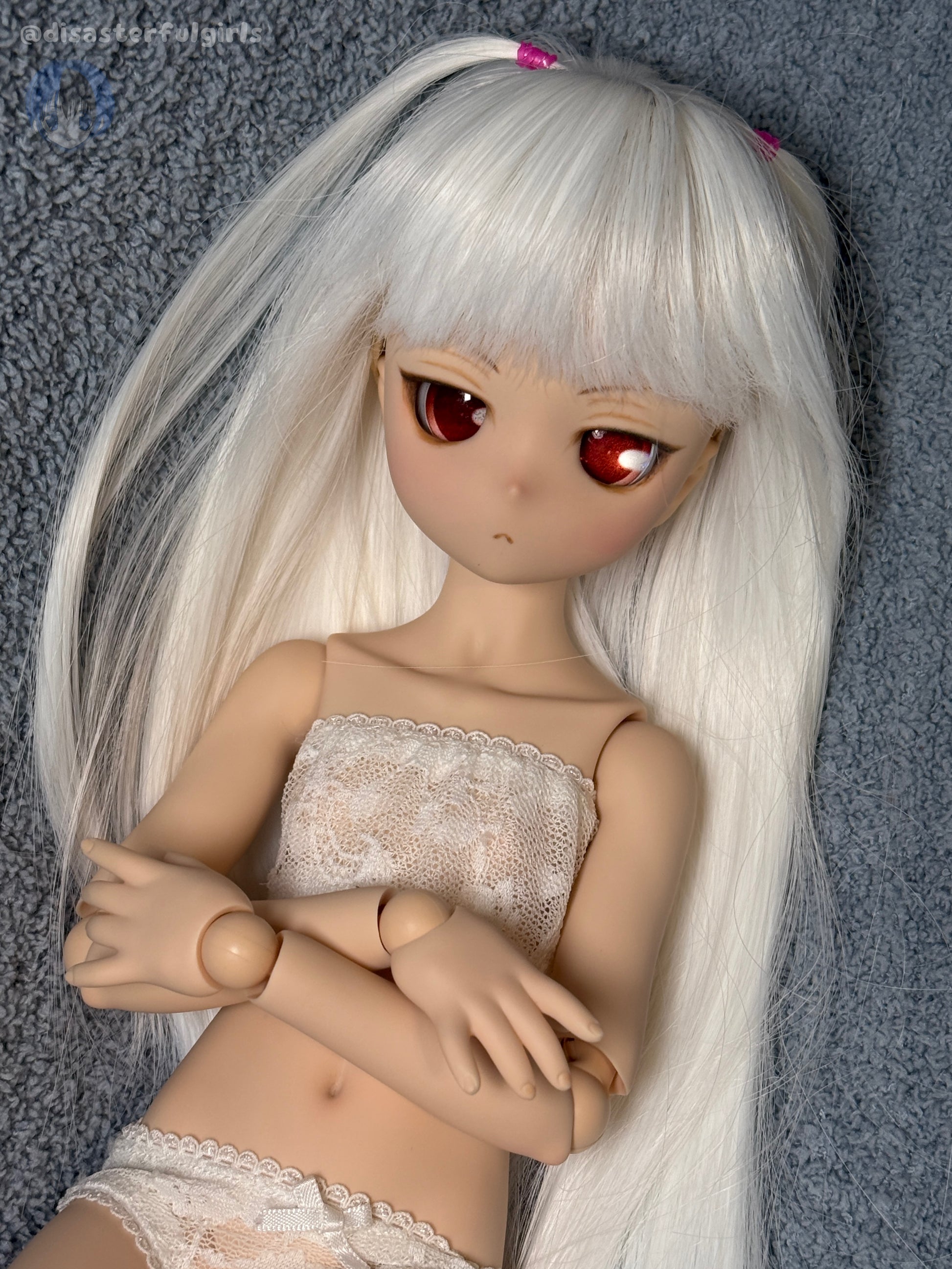 OOAK Mini Dollfie Dream DDH-29 Flesh 1/3 MJD (Red/Pink eyes)
