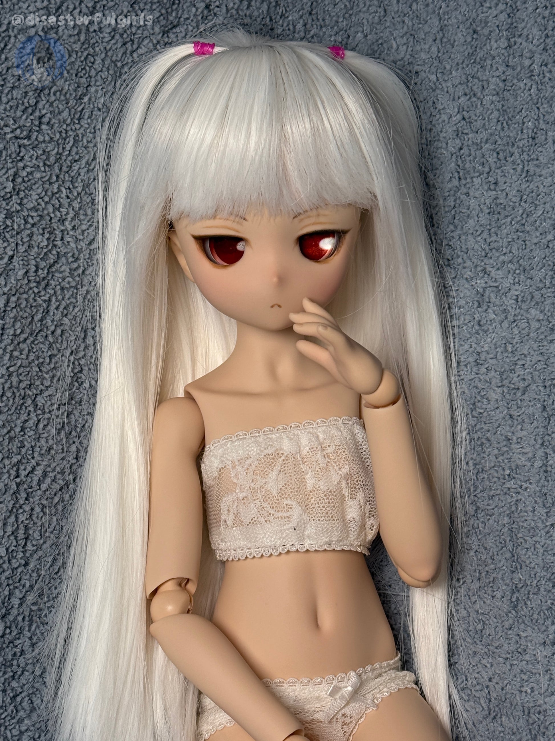 OOAK Mini Dollfie Dream DDH-29 Flesh 1/3 MJD (Red/Pink eyes)