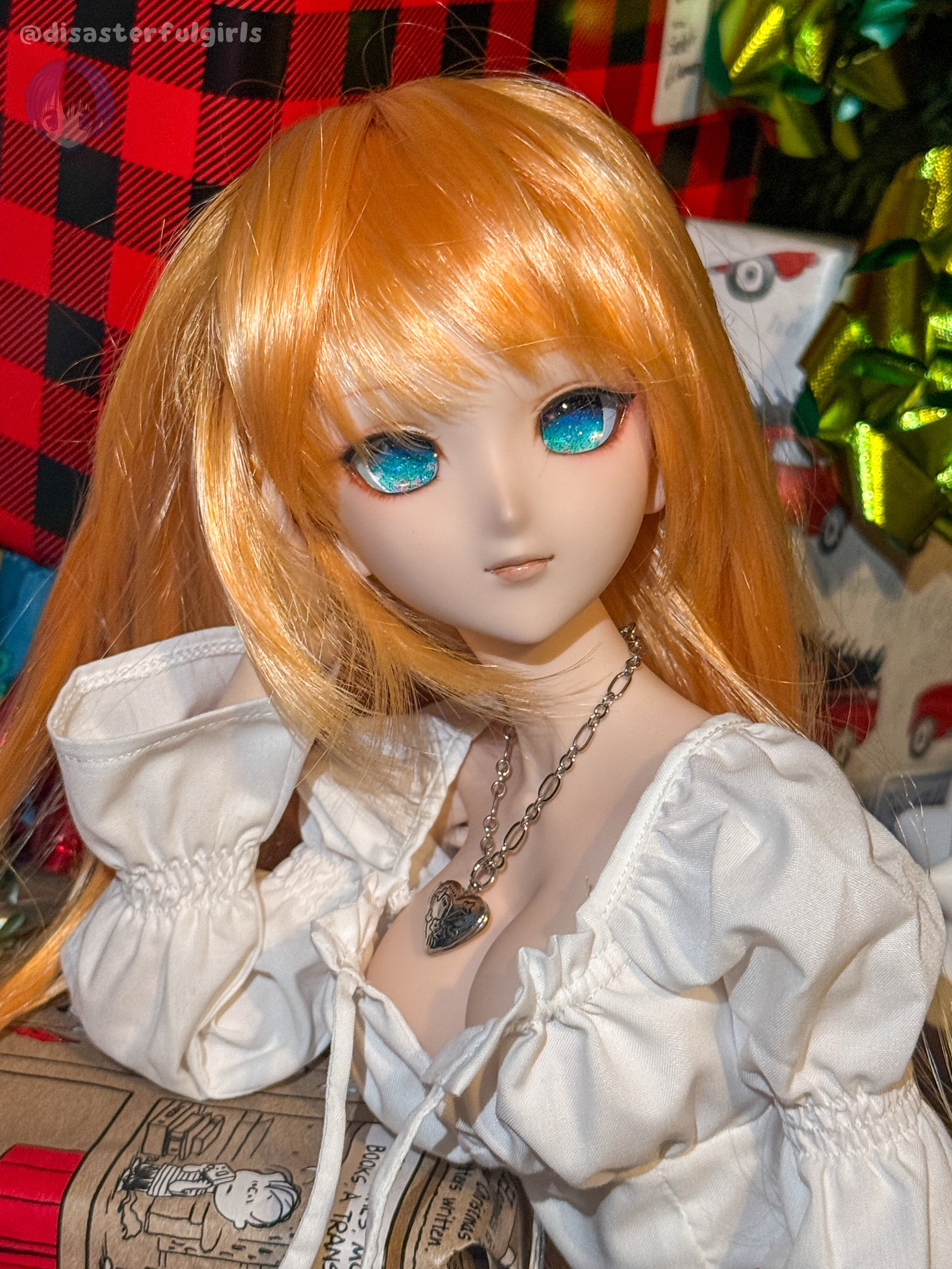 OOAK Dollfie Dream DDH-07 Flesh Head 1/3 MJD (Teal glitter eyes)
