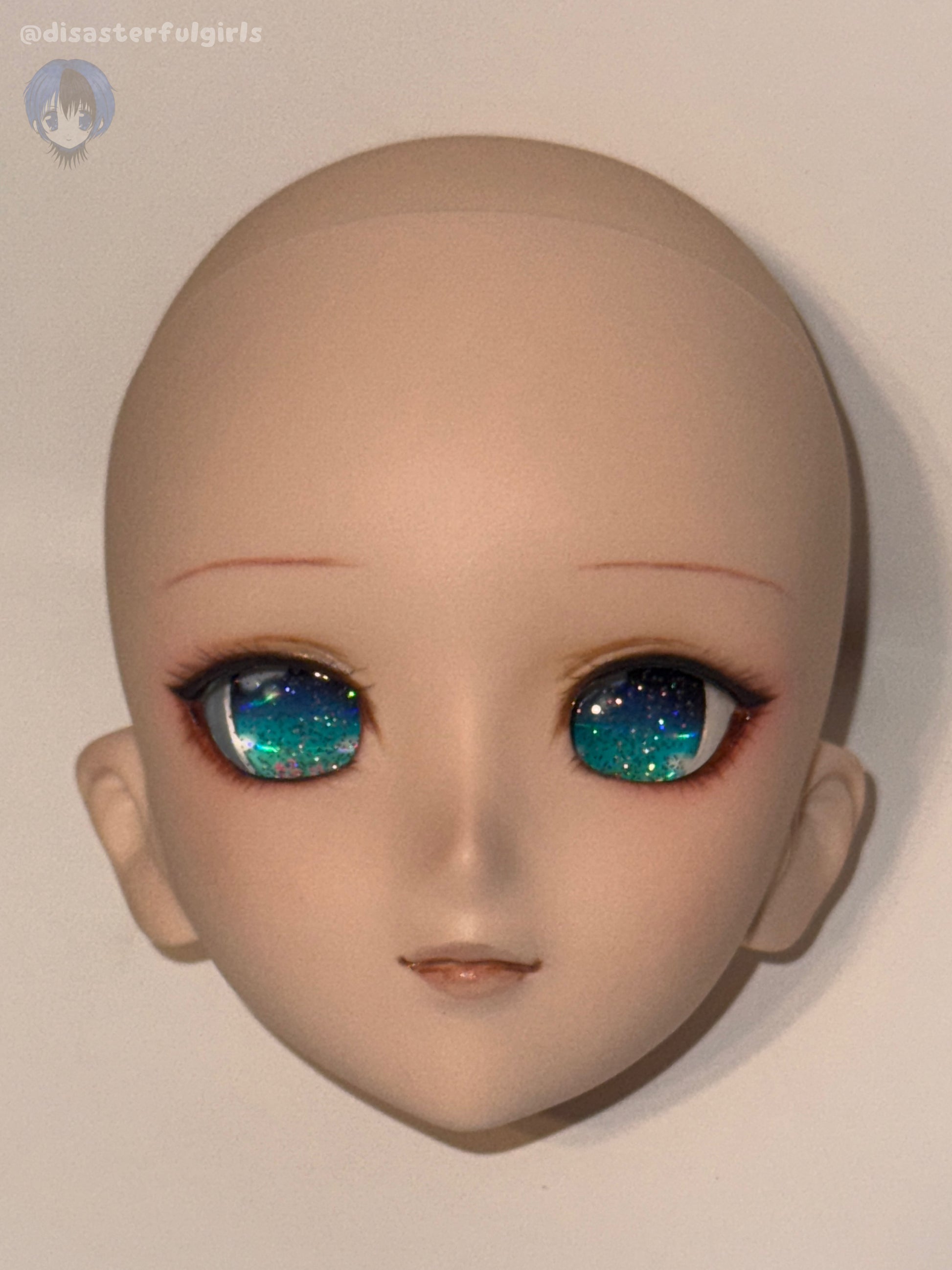 OOAK Dollfie Dream DDH-07 Flesh Head 1/3 MJD (Teal glitter eyes)